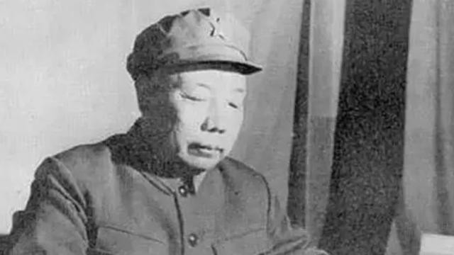 最年轻的开国上将萧华好学不倦、以身作则，临终仍忧国忧民