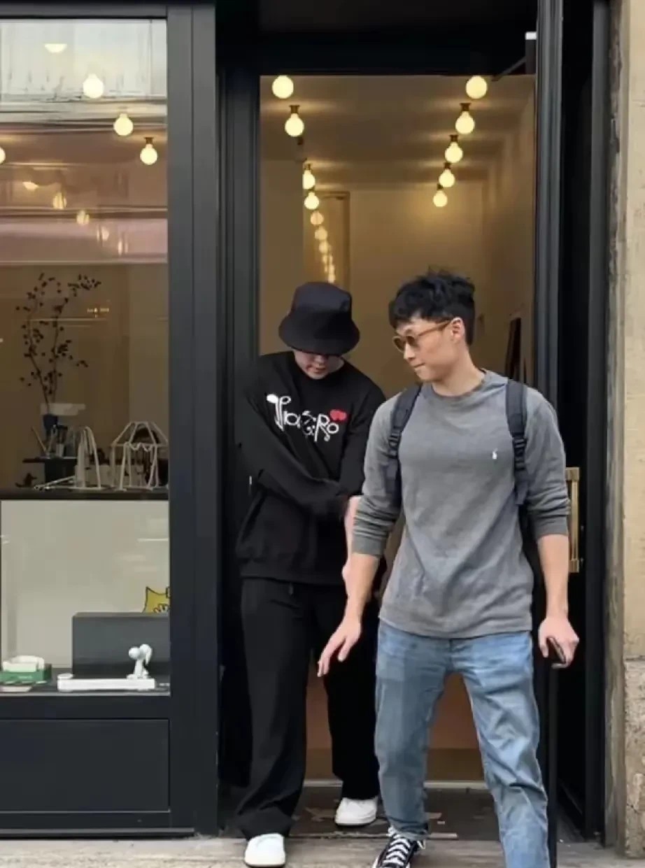 香港顶流姜涛因祸得福，坠海被救，结果在大陆涨了关注度，姜涛确实作为艺人胖了，他是