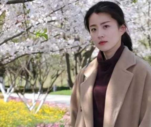 2017年，浙江女子许艾菲无偿捐献骨髓救了一位白血病男孩，男孩康复后找到她说：“