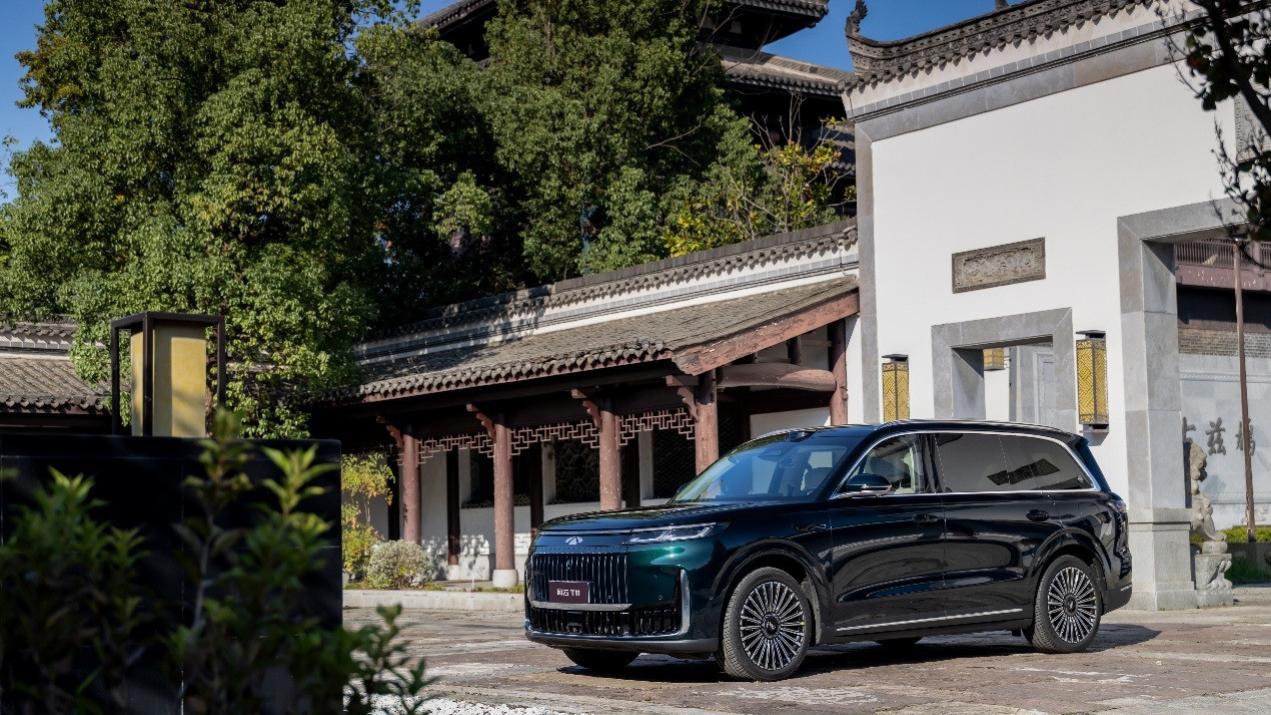 扭转刚度37300N·m/deg，全系11安全气囊，“移动堡垒”风云T11公布预售价