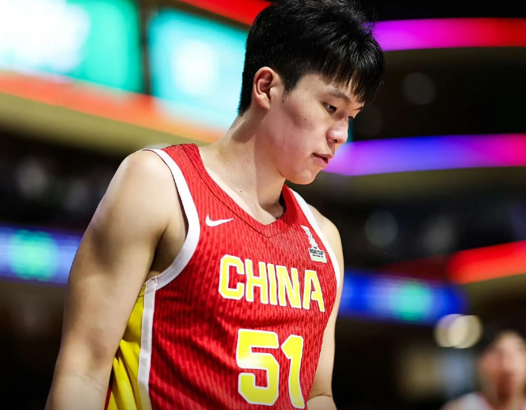 醒醒吧，杨翰森水平肯定不如波斯特
对勇士没啥用，除非为了中国市场，落选了可以淘一