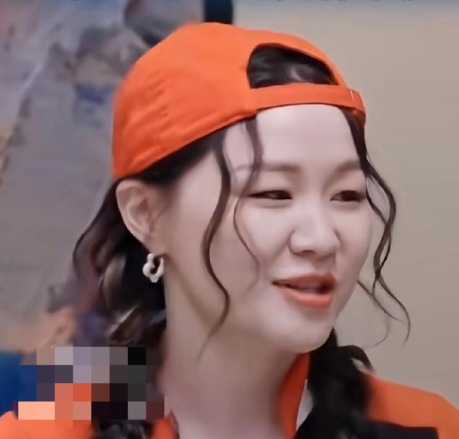金靖的这段话算是给所有人提了个醒
金靖之前曾在节目上说过这样一段话，她说：“心理