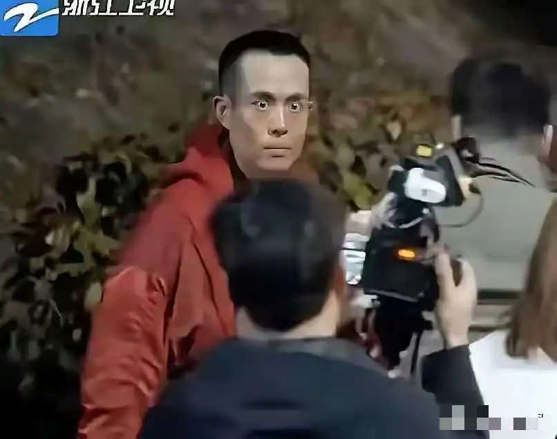这是他从缅甸回来后的后遗症？
