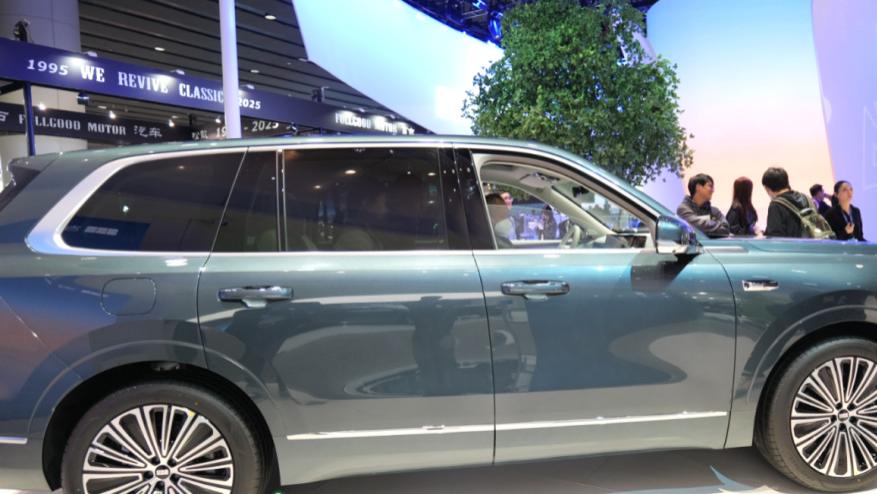 露营带娃长途全hold住，银河M9才是家庭出行的理想伙伴