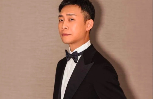 2006年，34岁的钱琳琳犹豫着说:“我结过婚，大你6岁，还带着1个孩子，配不上