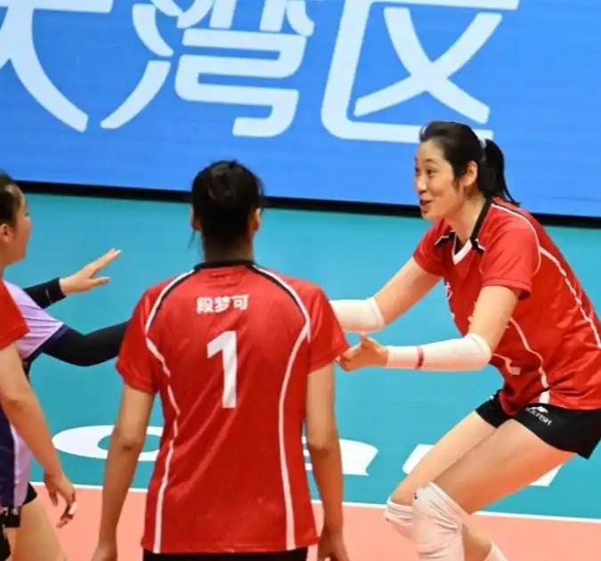 这样的朱婷，为何不受排协和国家队待见？
      又赢了，河南女排赢了由王云蕗