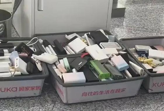 中国各大机场开始严防充电宝，罪魁祸首竟然是老美的一家企业——安普瑞斯。
这家叫安