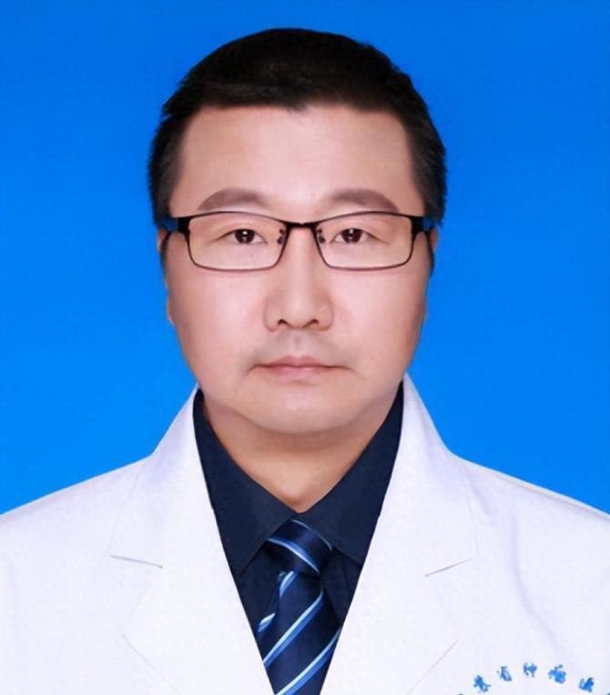 2019年，南京肿瘤医院的医生席玮被揭发，原来他14年来一直私下为支付不起费用的
