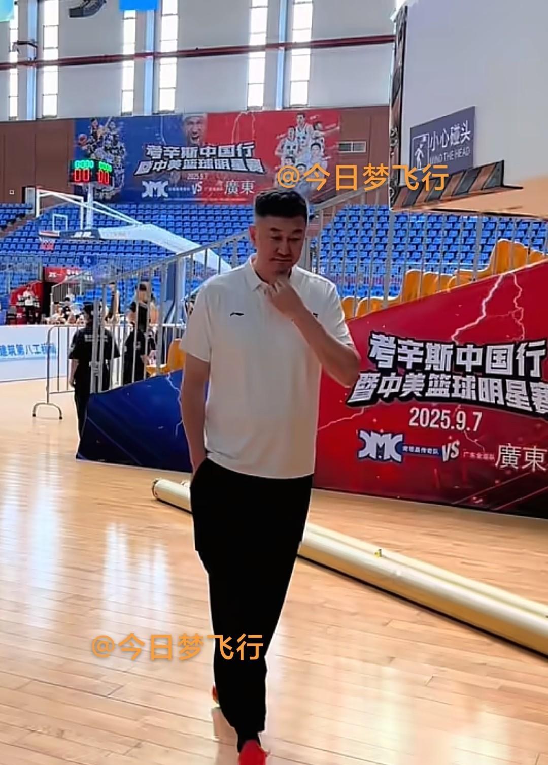 今天上午广东队踩场训练，周鹏参加球队训练！
今天上午，广东队拉队去到重庆涪陵奥体