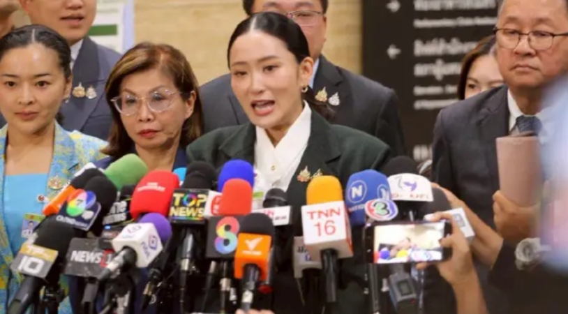 据泰国新闻消息，8月4日，佩通坦向法院提交了声明，表示不会辞职。
根据佩通坦的秘