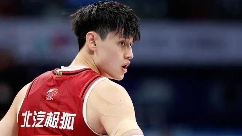 蔡老板仁义！篮网签曾凡博，季前赛可出战