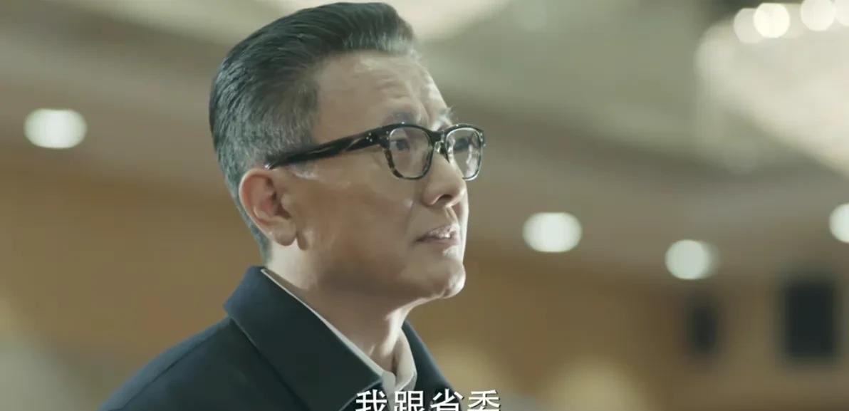 李达康问高育良，你跟政法委是不是给检察院下指示了？
而高育良回答的是，我跟省委无
