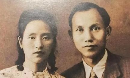 1941年，党组织给了他1000美元，让他去做生意，只有一个要求：“组织什么时候
