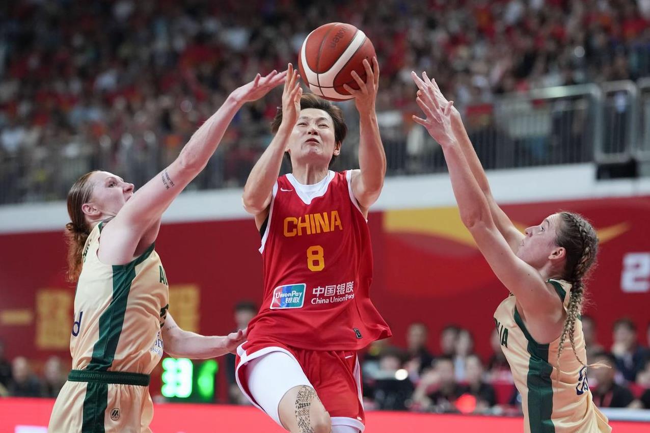 今日11:15分广东女篮首战亚俱杯。
因为台风原因，2025年第二届女篮亚俱杯的