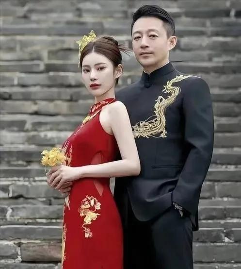 汪小菲和马筱梅已办完婚礼
接下来他可能会做这几个动作
他首先会花时间放在处理两个