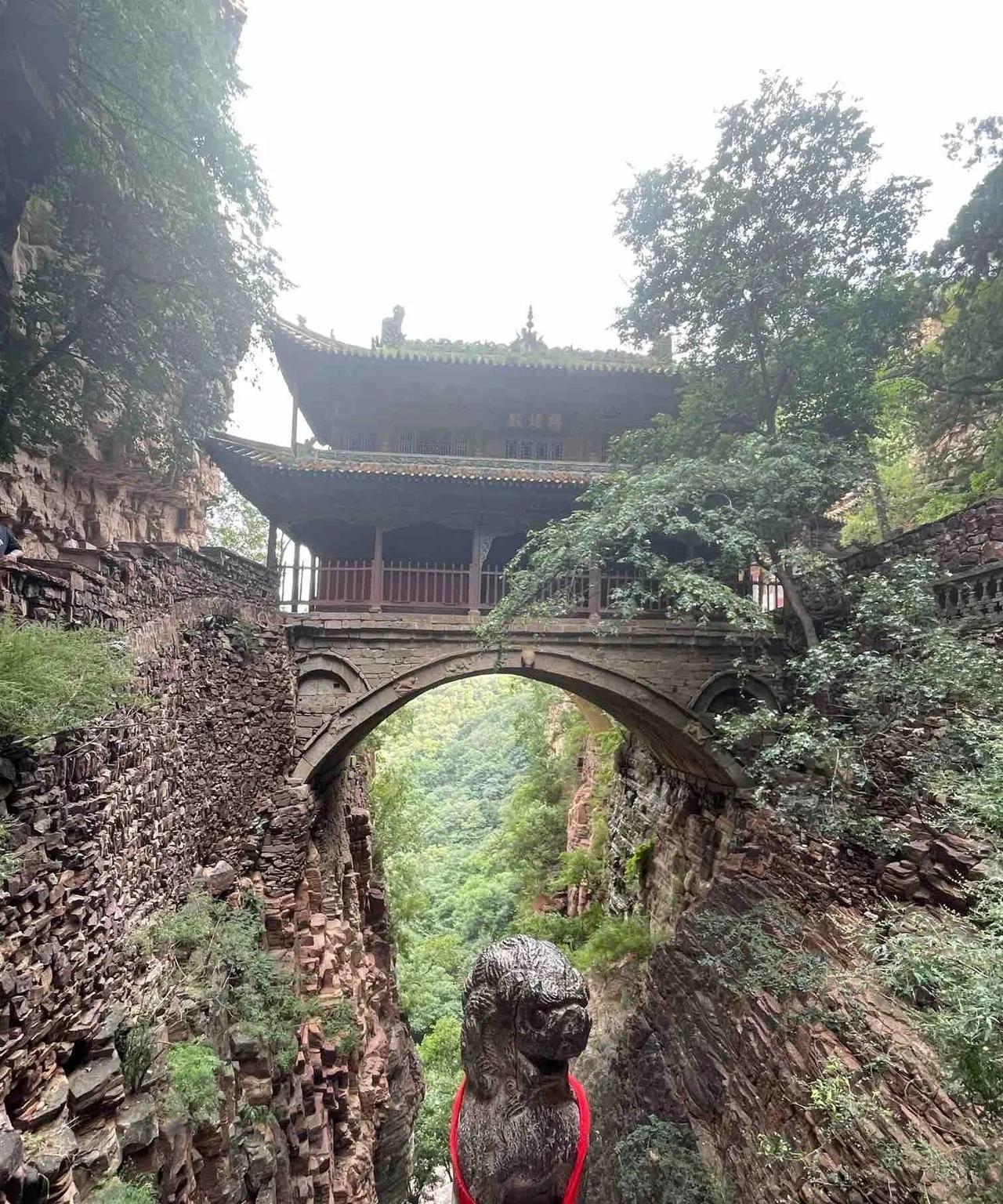 秋天的苍岩山。#太行苍岩山# #苍岩山旅游路线# #苍岩山旅游# #苍岩山攻略#
