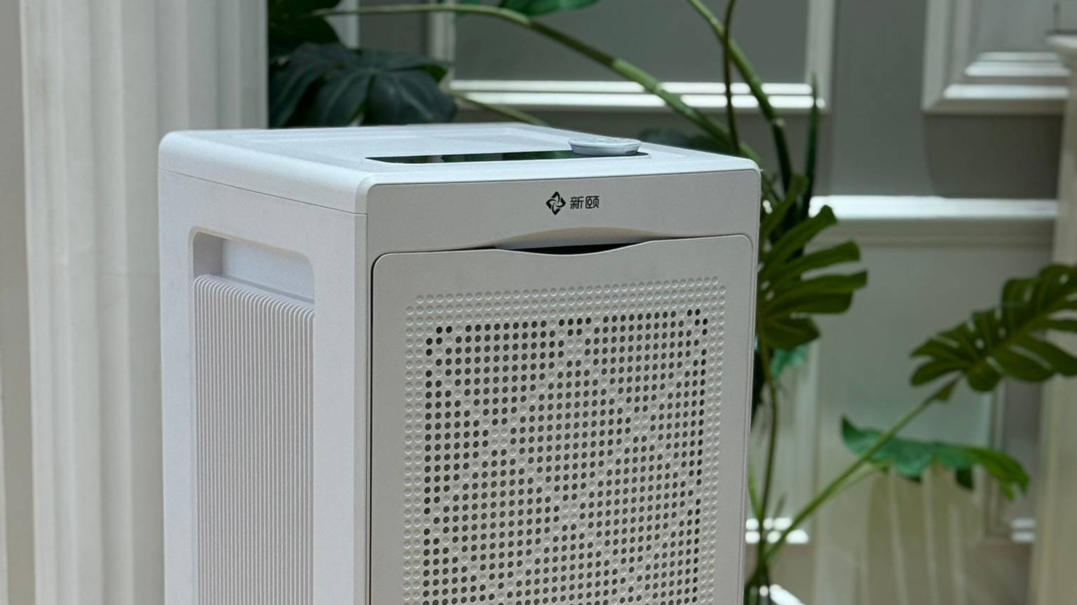 新颐空间大师A8母婴级防护：一台抵多台的“空气堡垒”