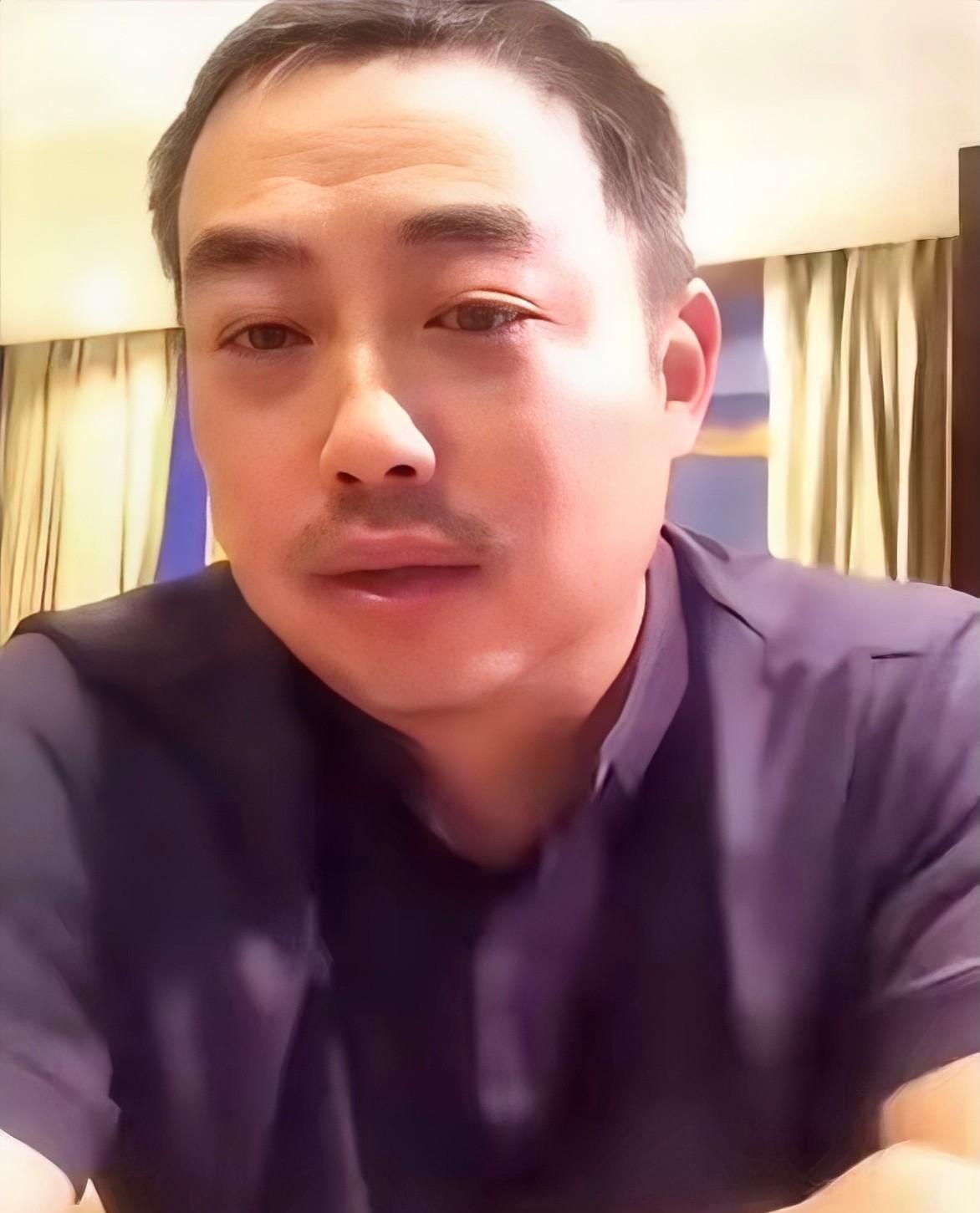 1、说到王励勤，刘国梁给予高度评价，刘国梁说，王励勤当球员时，不迟到，不早退，是