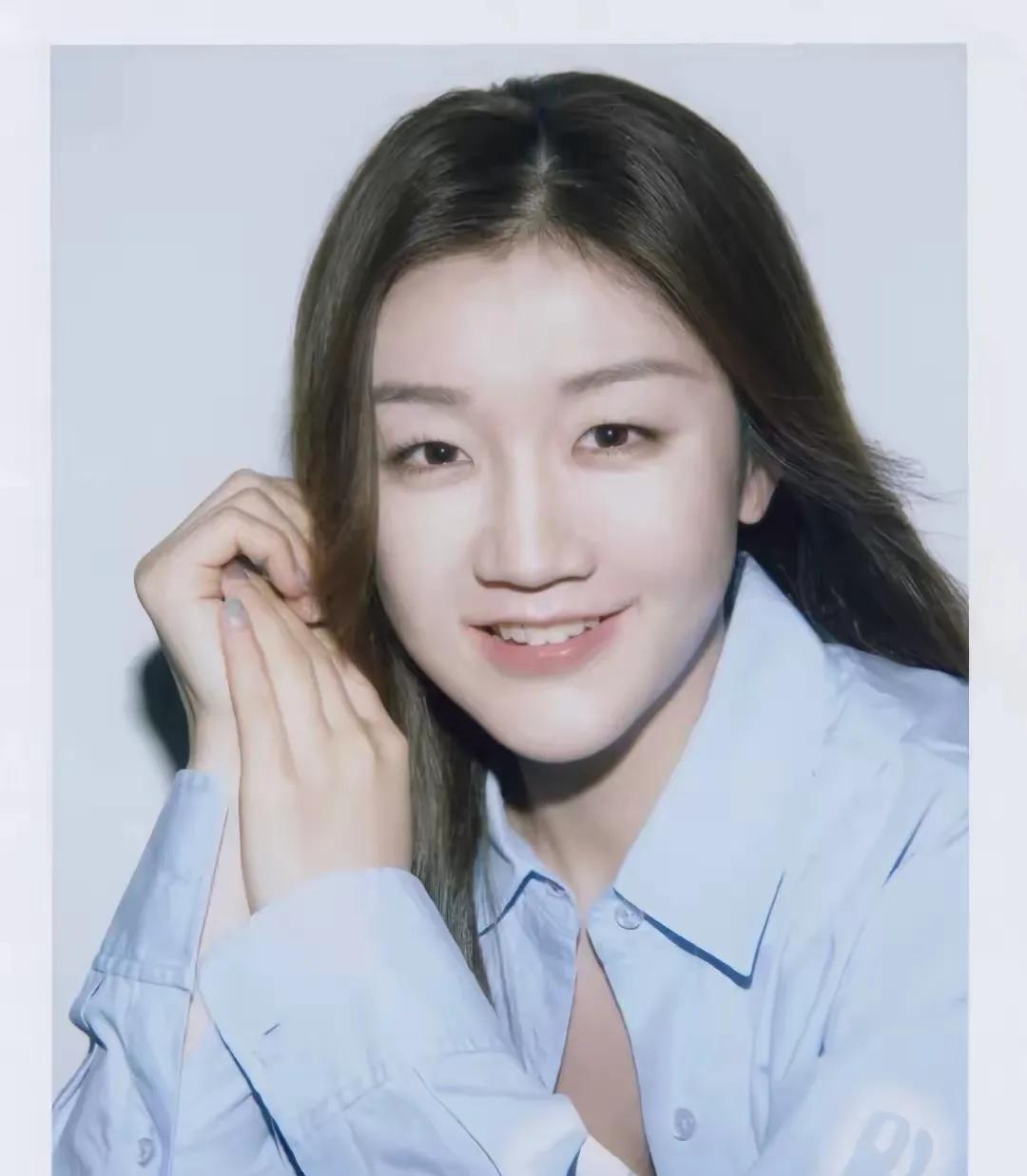 乒坛名将郭焱在解说巴黎奥运会女单决赛时动情地说，陈梦扛了这么多压力，打的真的好！