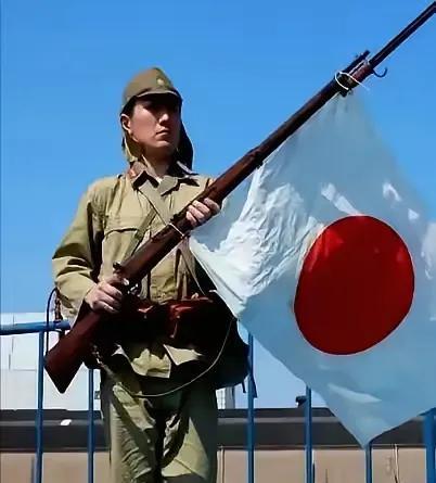 探究日本在二战时何以小国之力，竟能侵扰多国疆土？
究其根本，日本实则非小国也，人