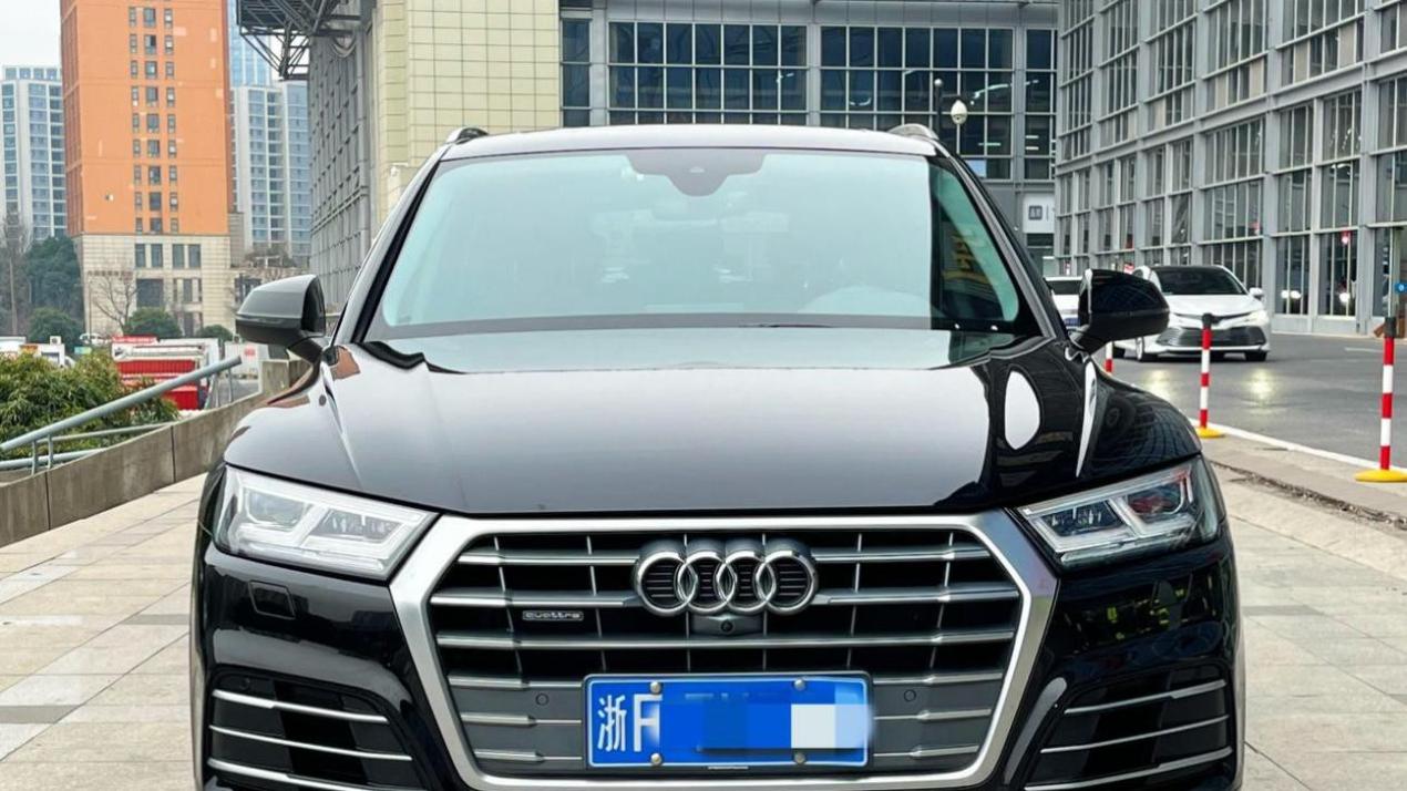 18万预算圆梦奥迪Q5L，2020款一手车，性能与时尚兼得！