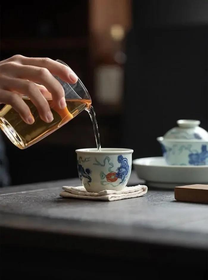 利财运方法（增加销量）
水为财，
与客户当面聊天时一定要备好两瓶水，自己先喝半杯