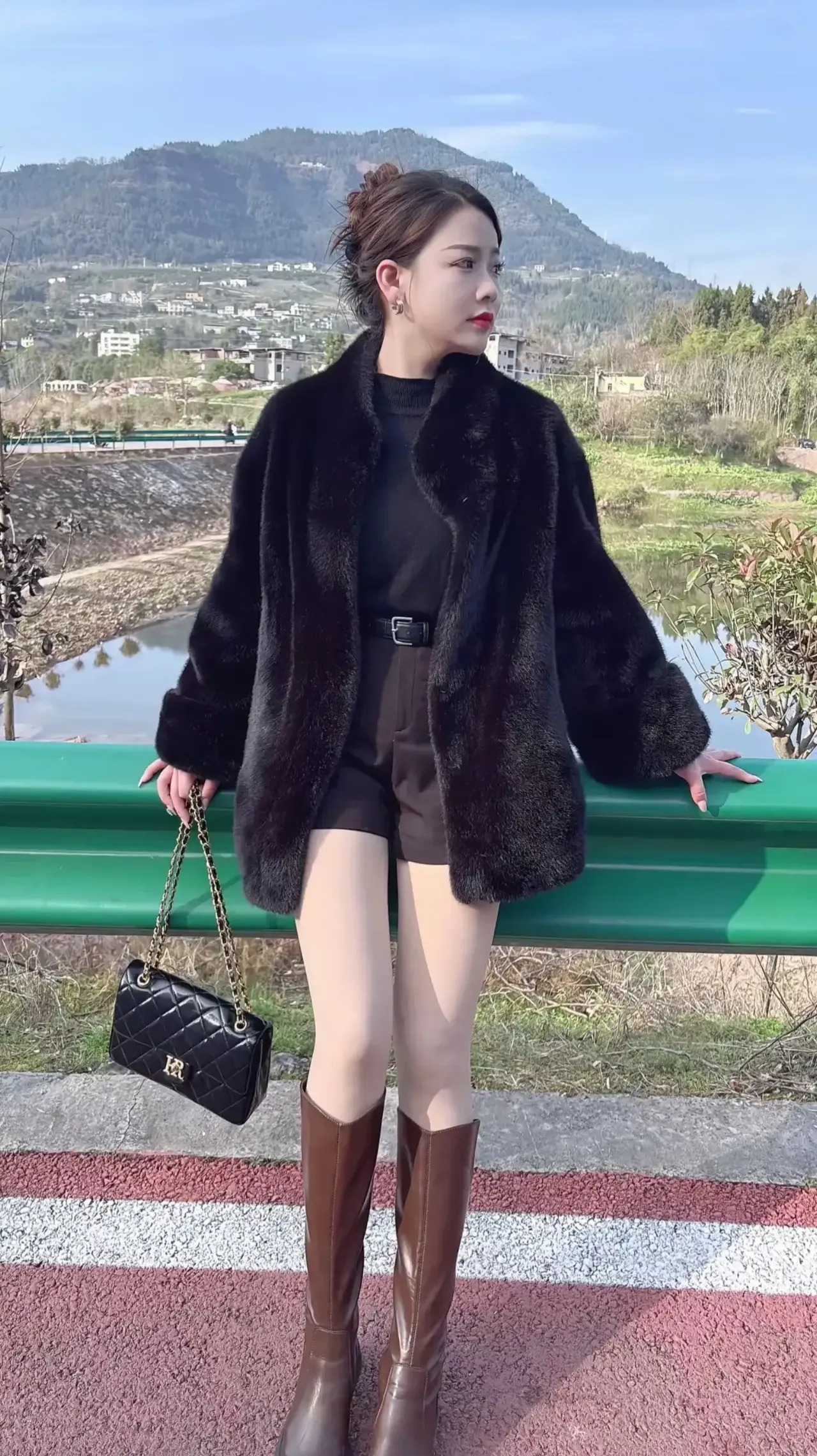 阿姨一枚，年龄两个数相加为9，你们能猜出年龄和体重各是多少吗？
