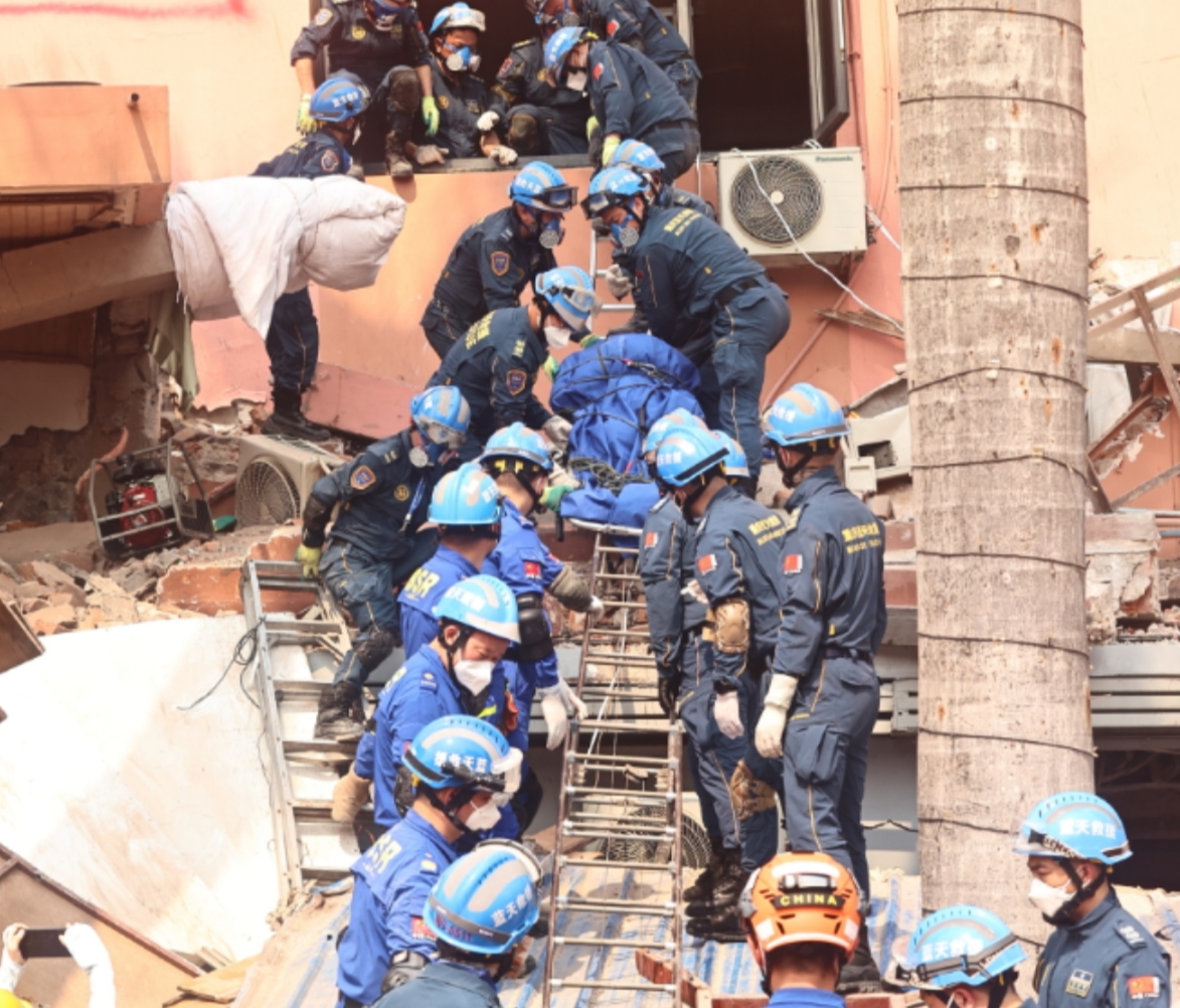 缅甸大地震后，咱们国家去了四百余名救援人员，4月9日已经全部回国，结果回国第一件