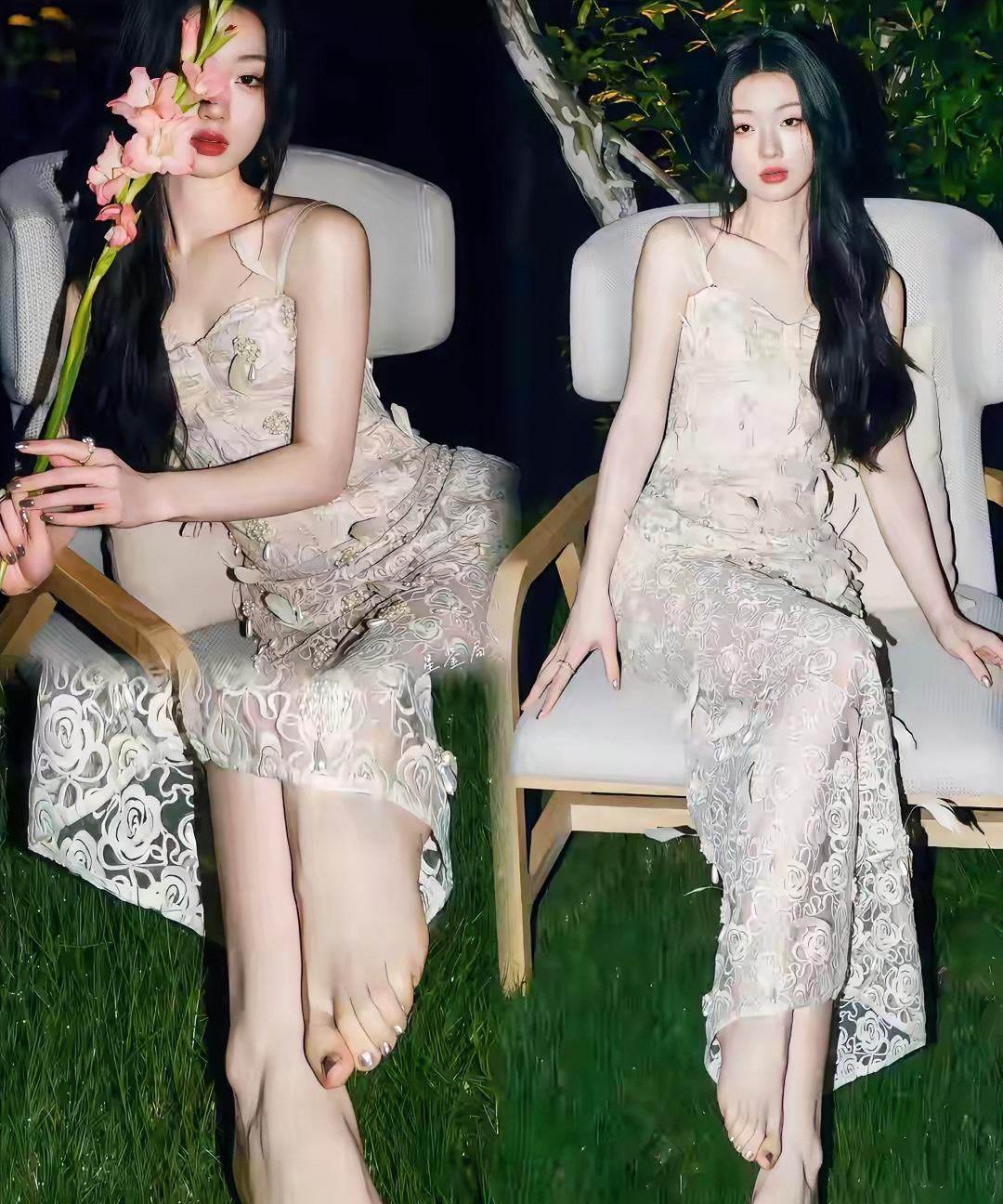 单依纯，这脚丫子真心不好看，总感觉挤一块了