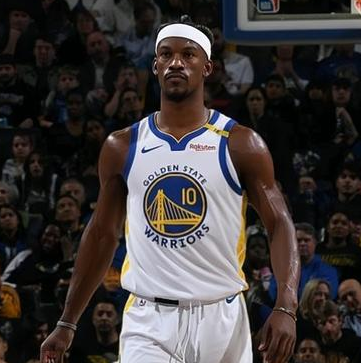 巴特勒伤退！勇士不敌雷霆。NBA常规赛，勇士主场迎战雷霆，这场比赛，巴特勒在上半