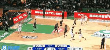 辽宁本钢队今日主场对阵山东高速，核心球员赵继伟与主教练杨鸣因裁判判罚产生激烈冲突