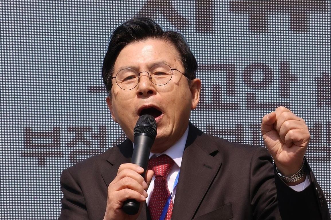 韩国大选突发情况！！
昨天儿童节（ 6 月 1 日），韩国总统选举突然出现戏剧性