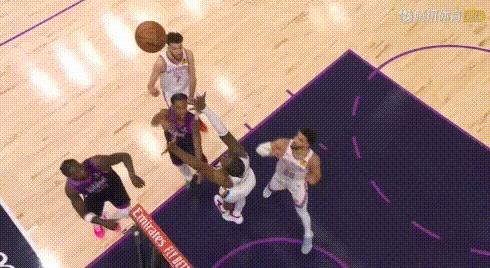 懂了吗？森林狼39罚，雷霆弱队是内线啊！
哈藤、切特今天被冲惨了，上半场就早早3