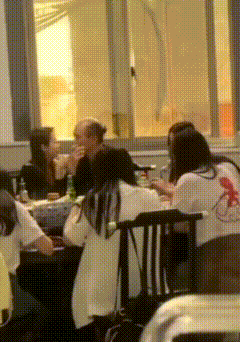 大哥是性情中人神评：好男人不管在哪都发光