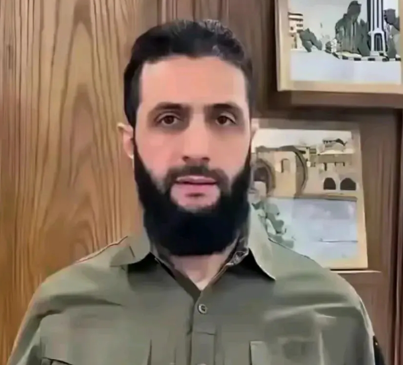 一介草莽，能成什么大气侯？
朱拉尼别看临时统治叙利亚，但充其量朱拉尼也就相当于中