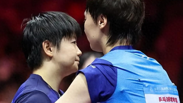 孙颖莎快哭了！领奖台上2大苦主，全运会与奥运连续两届无缘冠军