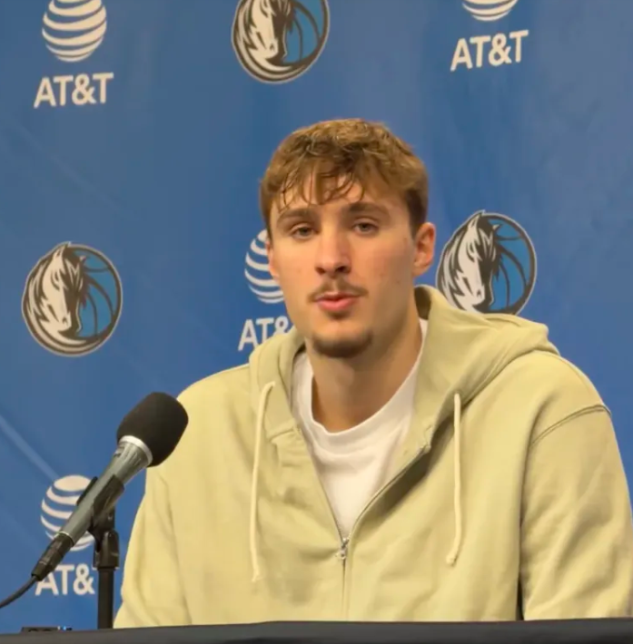 NBA杯小组赛，独行侠118-115击败鹈鹕。
赛后独行侠球员库珀-弗拉格接受了