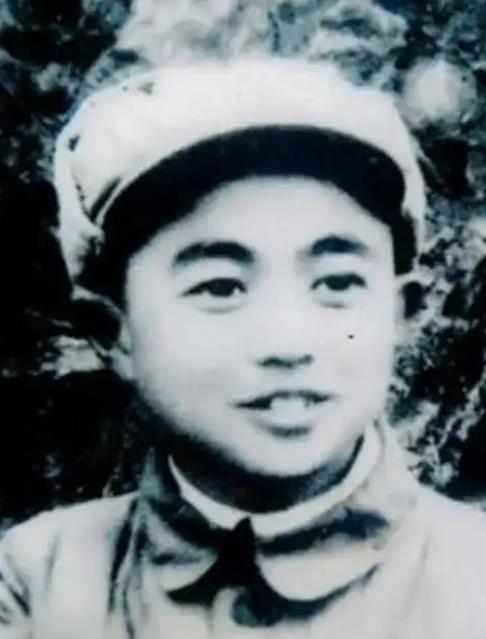 “这才是中华民族的巨人啊！”1939年，山东乐陵的街头上，突然出现了一名“7岁孩