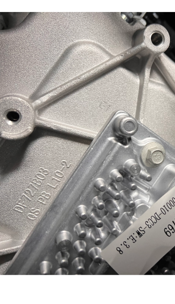 第三代55p尊贵用的变速箱还是727变速箱。。反正我这台10.1提的变速箱是72