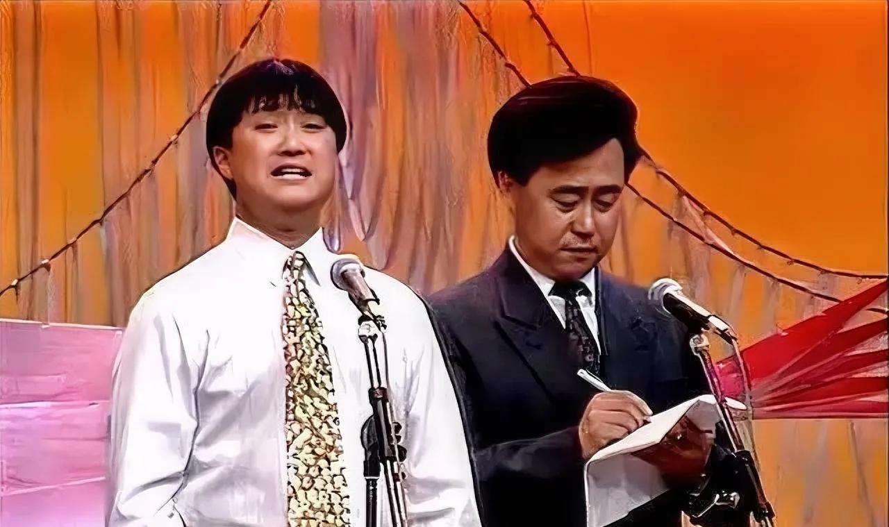 上世纪90年代
博林与洛桑师徒俩，在央视《曲苑杂坛》栏目的表演影像。
在当时也是