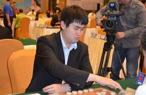 真是可叹，刘笑和马泽平等象棋媒体人最近都发视频透露说“据可靠消息，王天一、赵鑫鑫