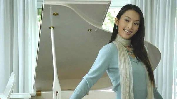 长了一副文艺片的“高级脸”，却用细腻的演技征服观众