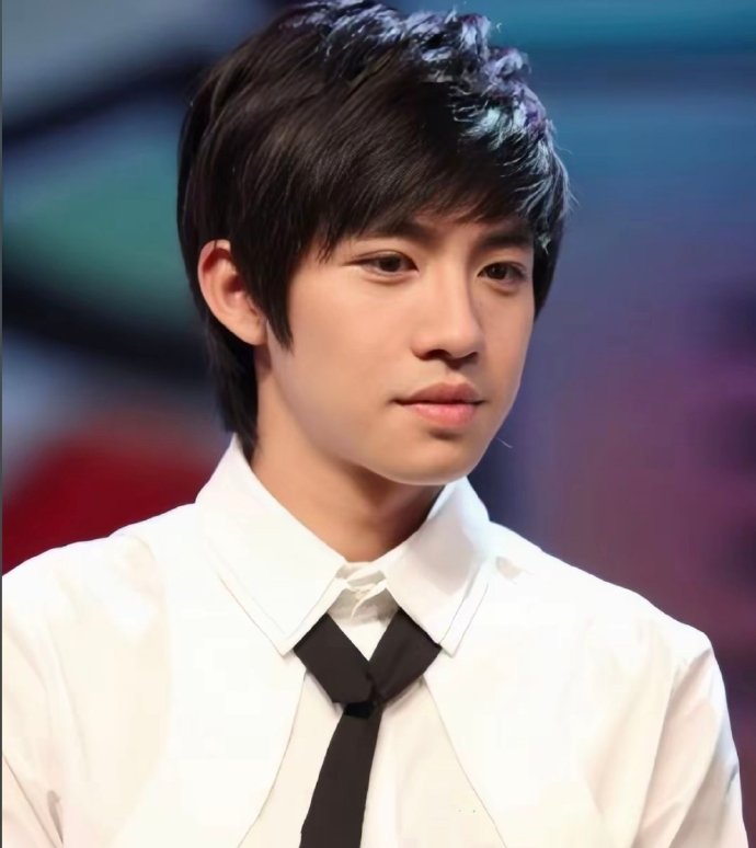 俞灏明自曝曾因脸伤遭剧组拒绝，据说当年也是不仅看才华，也是靠颜值排到快男第六年的