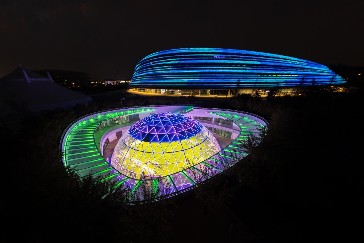 全球500余台人形机器人下周竞技“冰丝带”