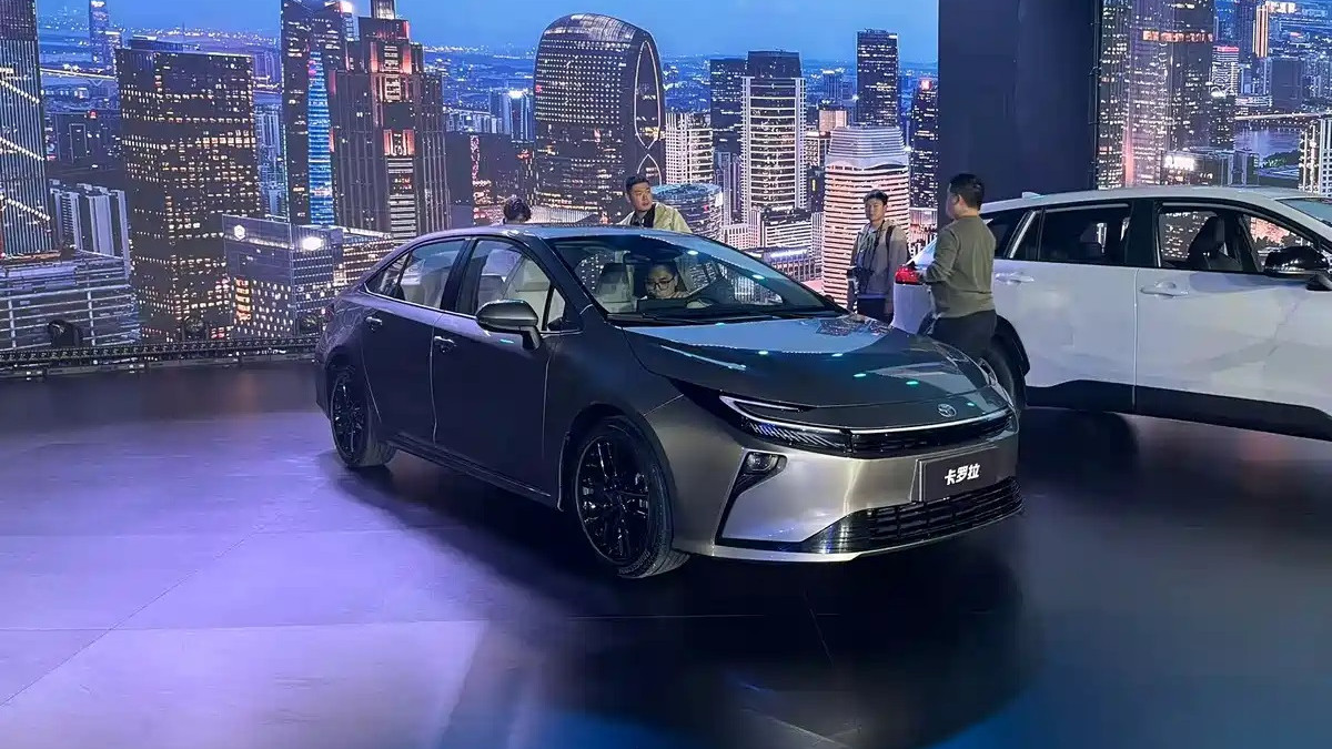 新款一汽丰田卡罗拉正式亮相，车身加长，实用性提升