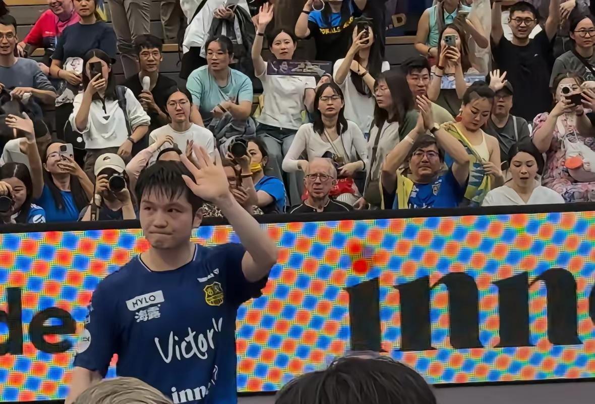 一场球而已
东哥啥场面没经历过
首秀非得赢吗
在人家的地盘找找感觉先
摸摸路数