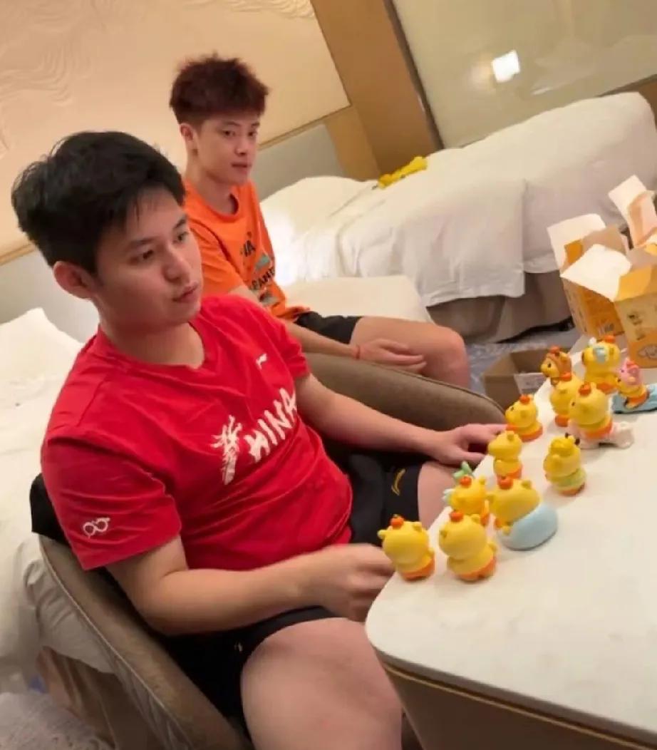林诗栋这回真是争气了！厦门乒超联赛能够率队一单二分战胜山东魏桥，终结魏桥的连胜记