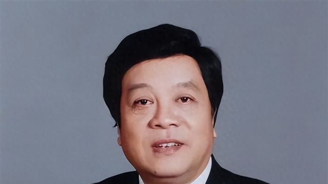 赵忠祥病逝5年后，再看遗孀张美珠现状，才明白他遗产分配多明智