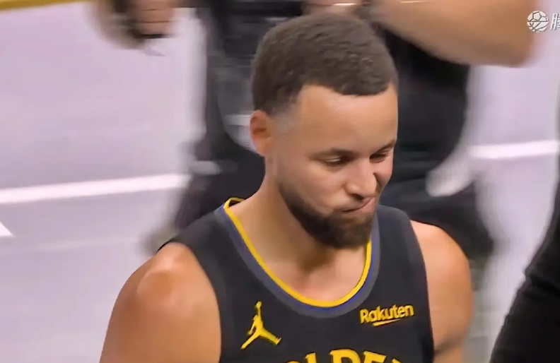 勇士祸不单行啊，库里伤了，小佩顿也伤了，还输了比赛。

勇士糟糕的下半场比赛，不