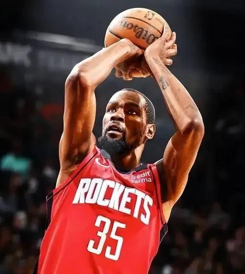 伯德，皮蓬和杜兰特究竟谁更强一些？
拉里·伯德
杜兰特
所以说还是杜兰特个人能力